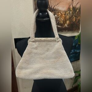 Vintage 1950s Lumured Beaded Handbag offwhite color.